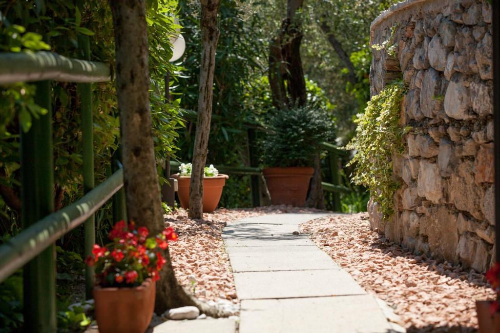 Hotel La Gardenia & Villa Oleandra Limone sul Garda Exterior photo